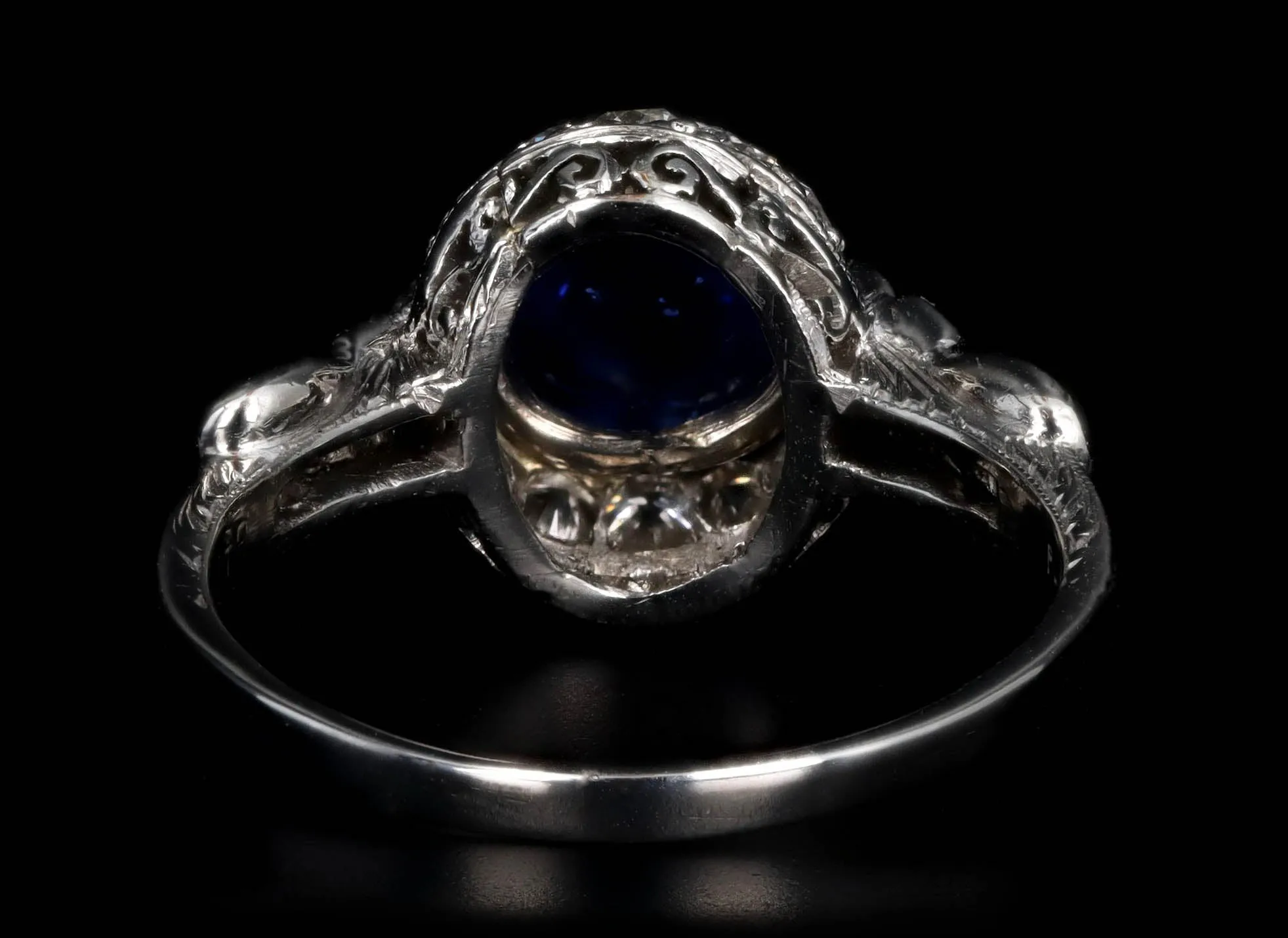 Art Deco 2 Carat Cabochon Natural Sapphire & Old European Diamond Ring in Platinum GIA Certified