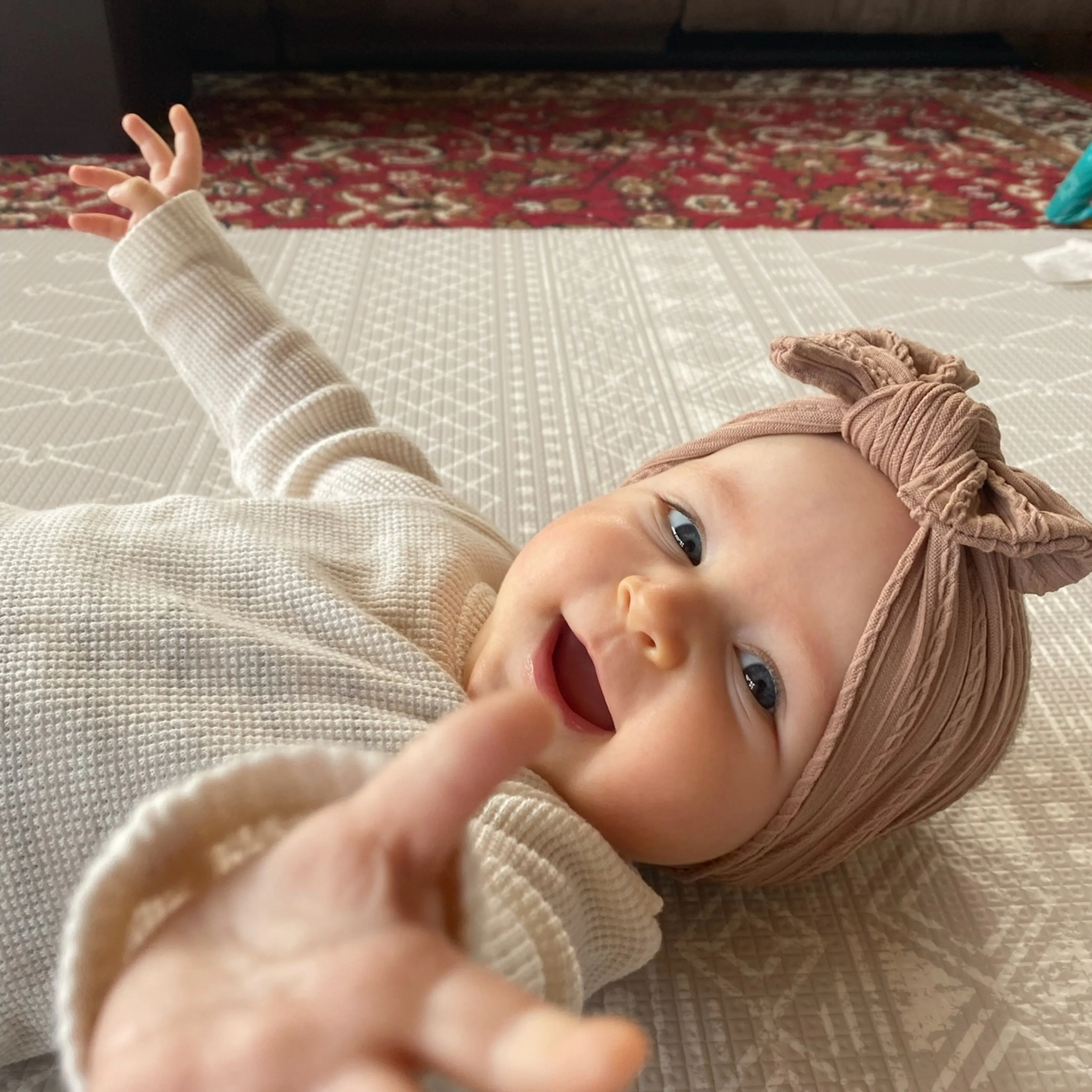 Baby Top Knot Single Bow Headband Egg Shell