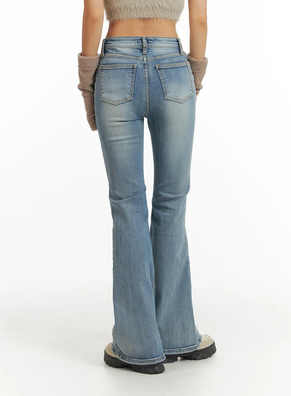 Mid Rise Solid Flared Jeans CJ429