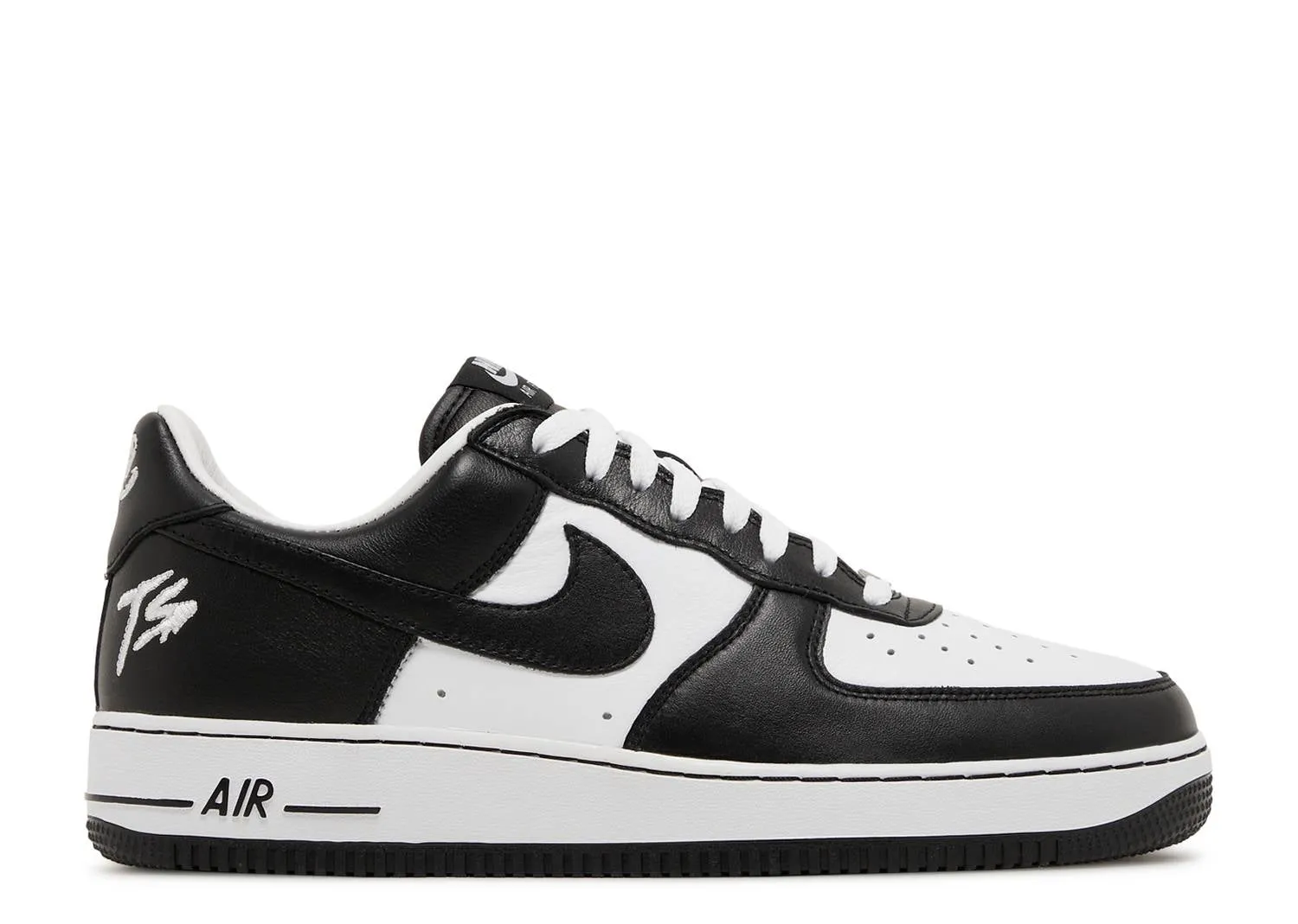 Nike Air Force 1’s Low X Terror Squad Blackout Men