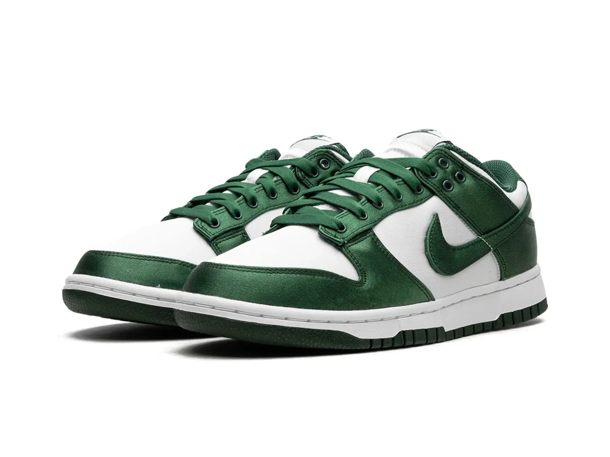 Nike Dunk Low "Michigan State Satin"