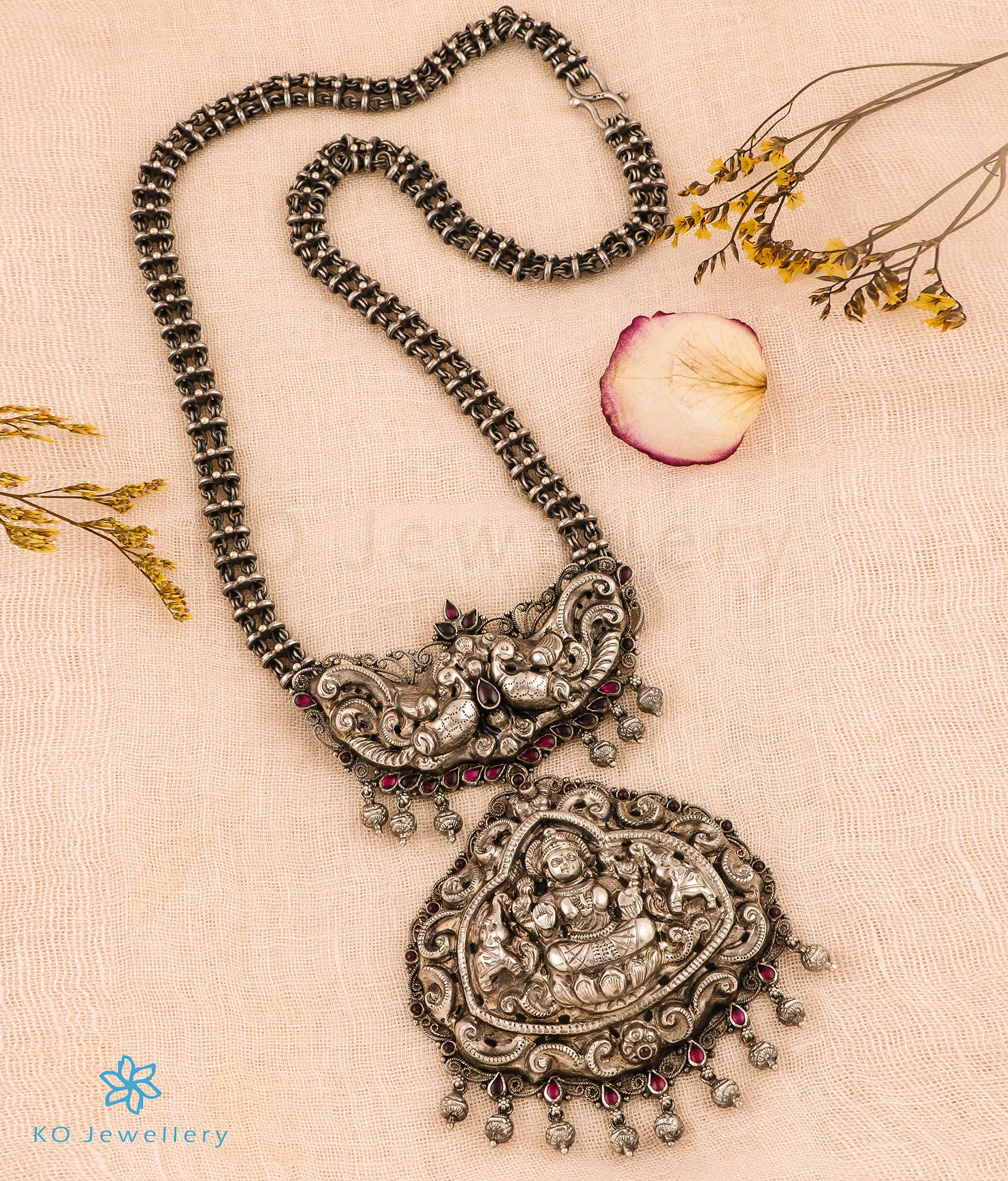 The Deepta Lakshmi Silver Nakkasi Chain Necklace