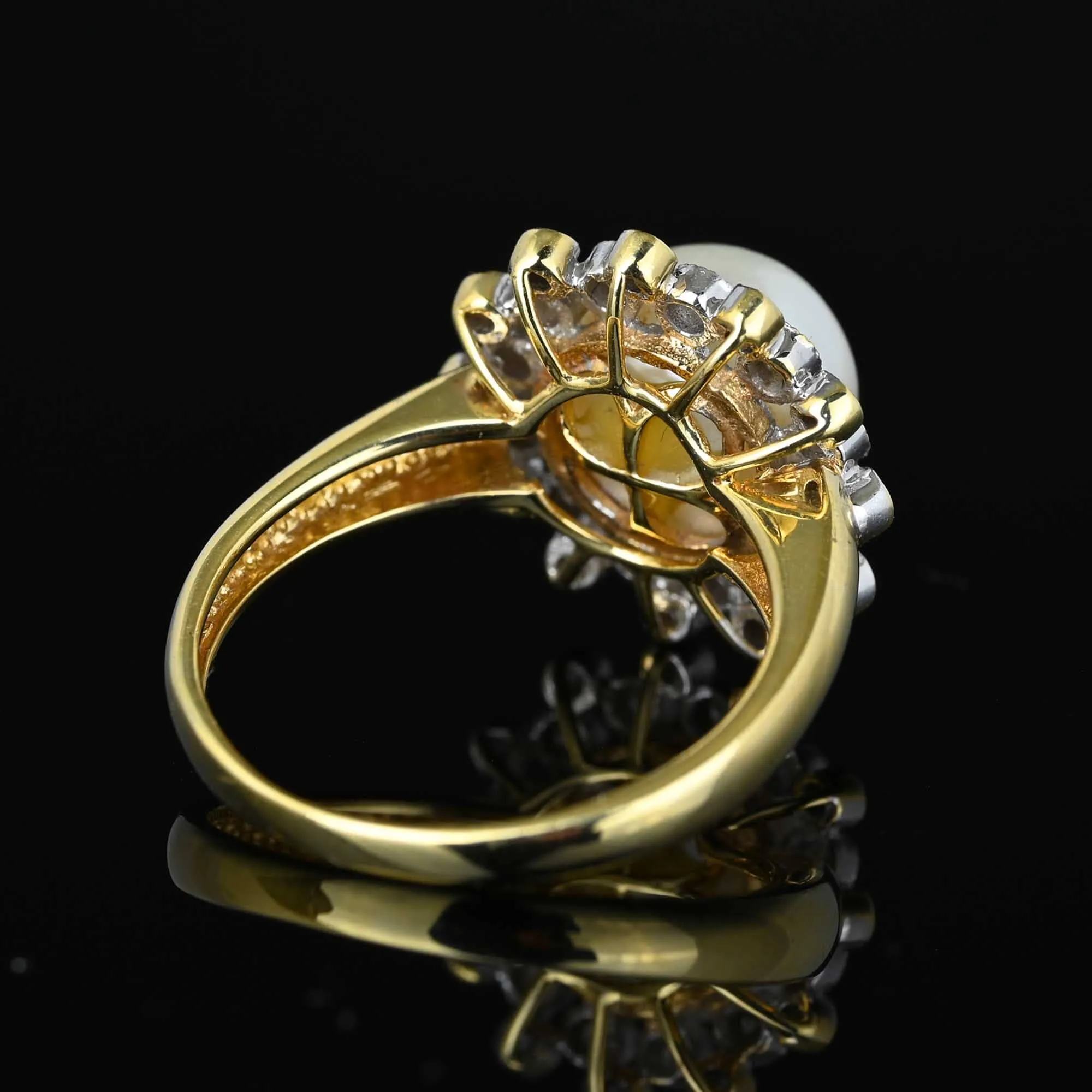 Vintage 14K Gold Snowflake Diamond Halo Pearl Ring